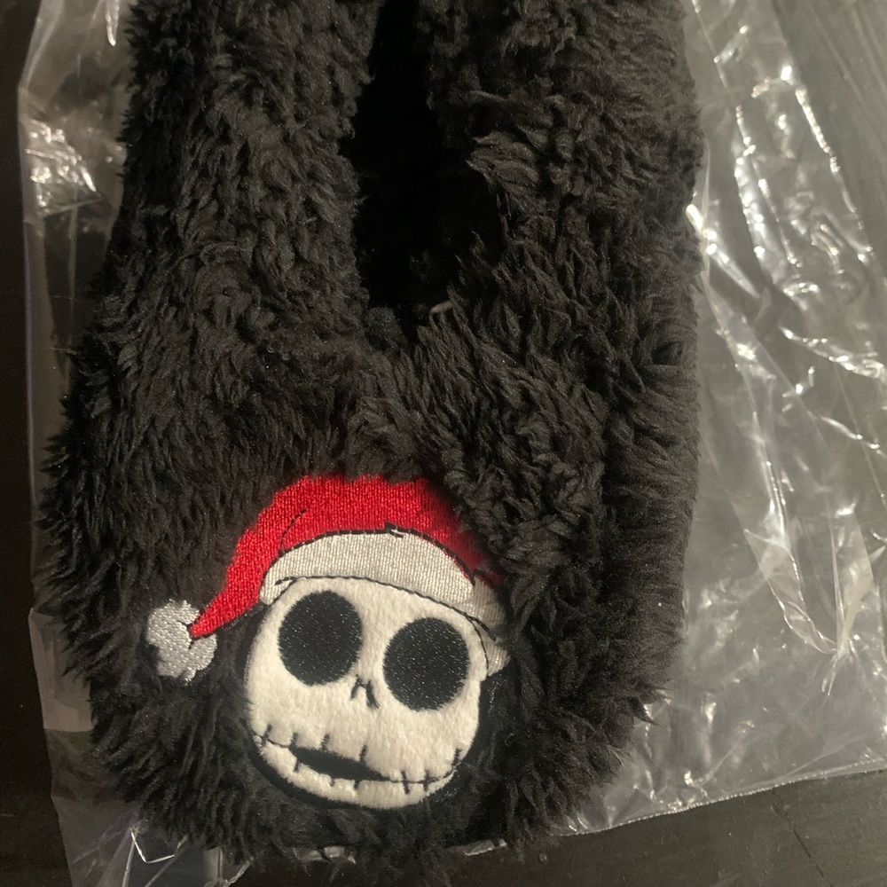 Disney nightmare before Christmas fuzzy slipper socks